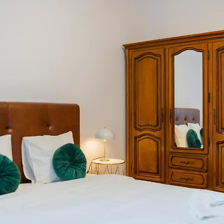 Revived Classic Near Piata Romana - 3br Retreat * Bükreş