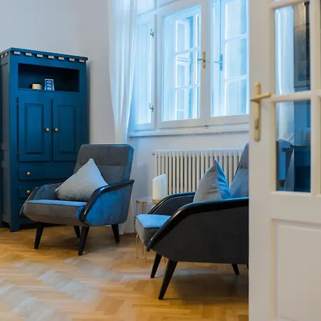 Daire Revived Classic Near Piata Romana - 3br Retreat