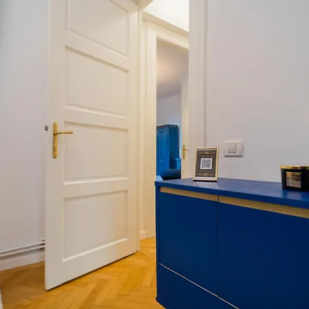 Revived Classic Near Piata Romana - 3br Retreat *
